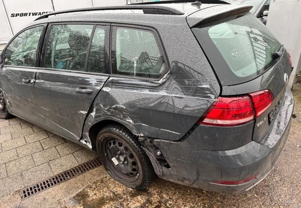 Volkswagen Golf cena 26000 przebieg: 82000, rok produkcji 2018 z Lubin małe 154